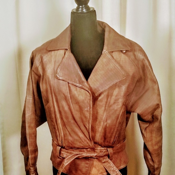 Vintage leather jacket! - Picture 3 of 7